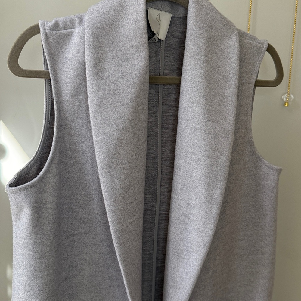 Joie Gray Sleeveless Women's Long Vest No Buttons Size M Soft Material w/ Pocket - Picture 5 of 9